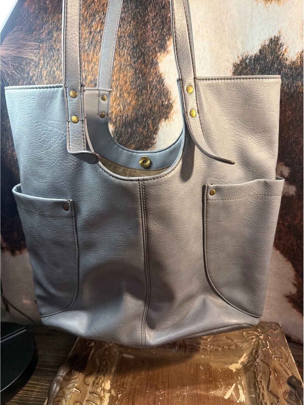 Relic Light Gray Leather Tote Bag with Exterior Pockets